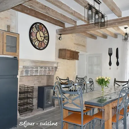 Feriehus Le Logis De La Charnie Confort Pour 14 Personnes A *