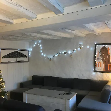 Le Logis De La Charnie Confort Pour 14 Personnes A Chemiré-en-Charnie