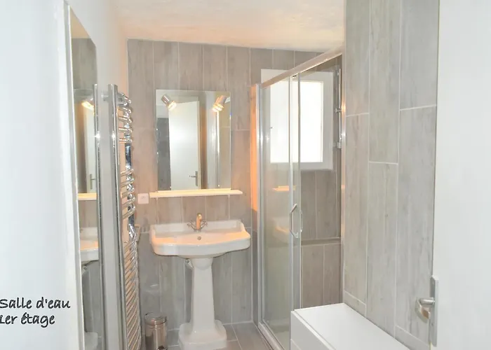 Le Logis De La Charnie Confort Pour 14 Personnes A * Chemiré-en-Charnie