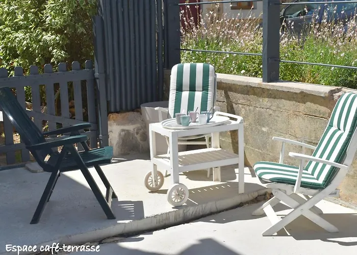 Le Logis De La Charnie Confort Pour 14 Personnes A Chemiré-en-Charnie