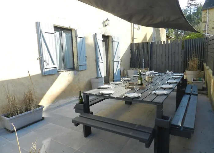 Le Logis De La Charnie Confort Pour 14 Personnes A بيت للعطل *